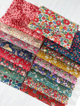 Liberty Tana Lawn Christmas Fabric Pack (15 Pieces)